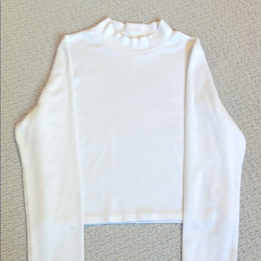 Abound brand White Ribbed Crop Blouse with Mandarin Collar women’s size S or M
